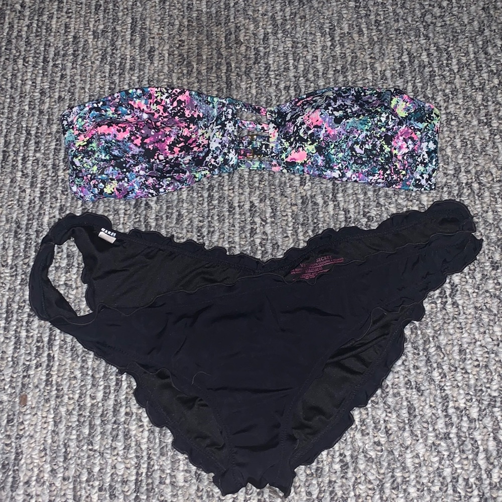 Victoria’s Secret bikini